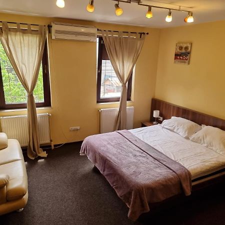 Appartement Casa Romana à Ploieşti Extérieur photo